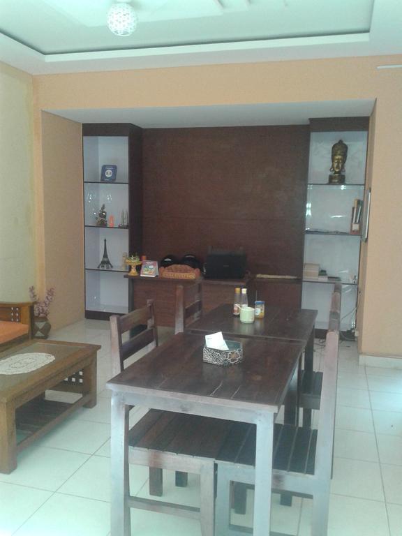 Dstay Kost Bali Джимбаран Экстерьер фото